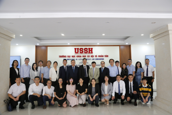 VNU-USSH: Promoting training cooperation and student exchange with universities in Guangxi province, China