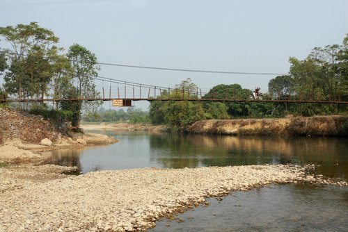 Thăm và tặng quà tại xã Vạn Thọ (Đại Từ, Thái Nguyên)