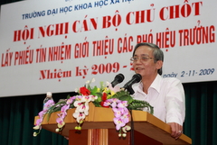 Hội nghị lấy phiếu tín nhiệm giới thiệu các Phó Hiệu trưởng nhiệm kì 2009-2014