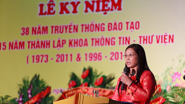 Khoa Thông tin - Thư viện tuổi 15