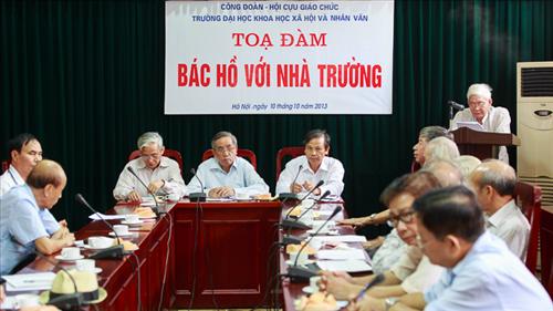 Toạ đàm “Bác Hồ với Nhà trường”