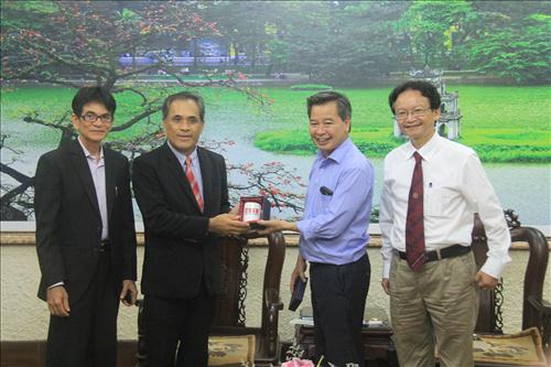 Thúc đẩy hợp tác với Đại học Udonthani Rajabhat (Thái Lan)