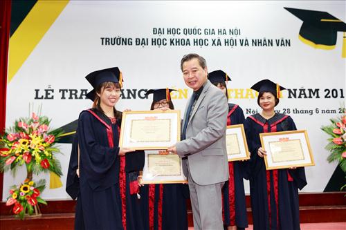 Trao bằng Tiến sĩ và Thạc sĩ năm 2017