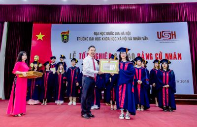 Graduation and bachelor's degree granting ceremony in 2019